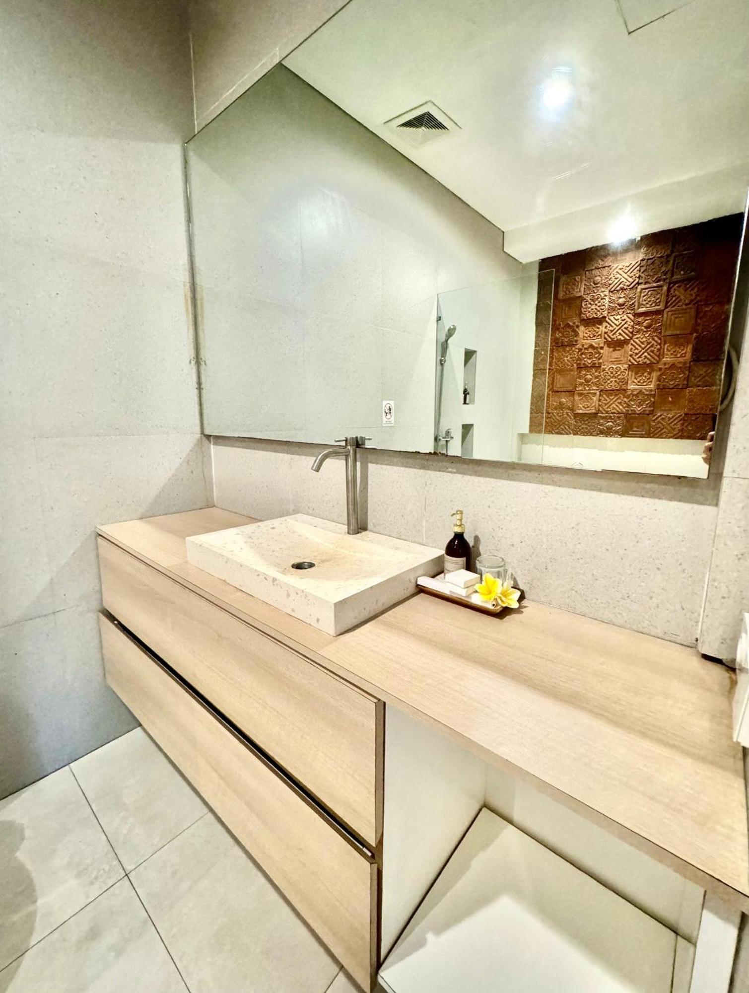 The Hita Apartement เซมินยัค ภายนอก รูปภาพ